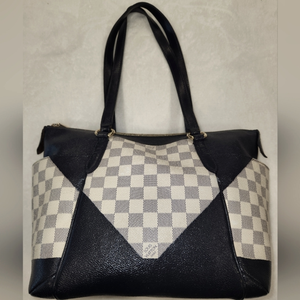 Louis Vuitton Bag.